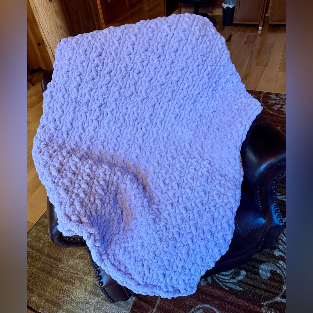 Hand Knit Lavender Chunky Knit Throw Blanket